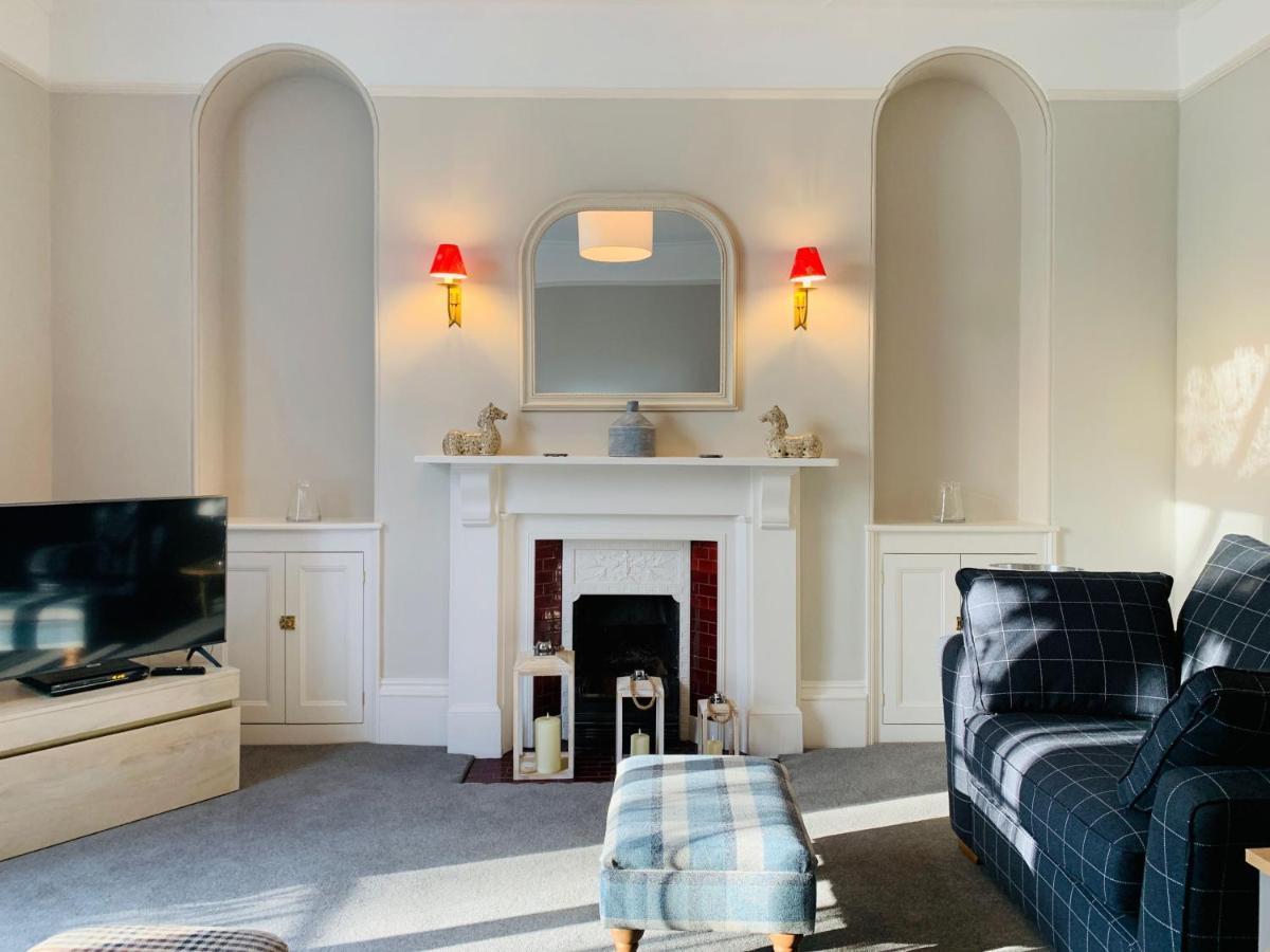 Villa The Westgate Charmouth Esterno foto