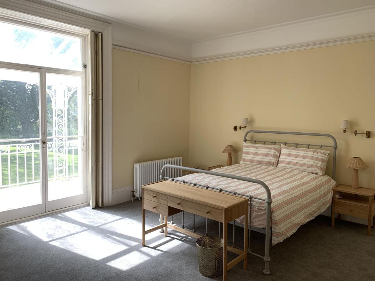 Villa The Westgate Charmouth Esterno foto