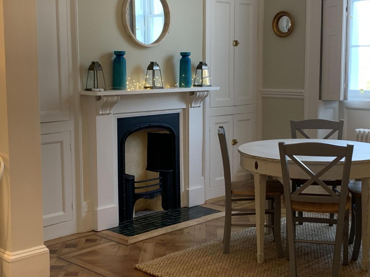 Villa The Westgate Charmouth Esterno foto